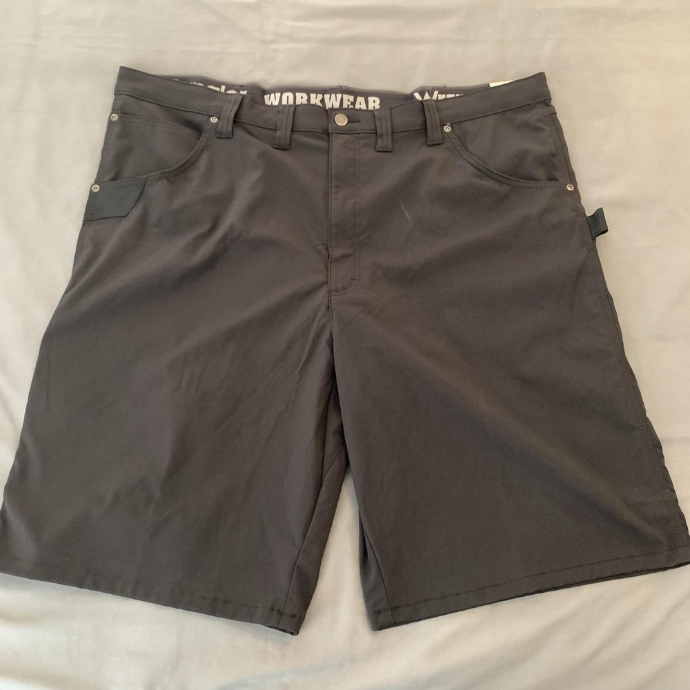 Wrangler Cargo Shorts Mens 44 Gray Workwear Fabricator Stretch Water Repellent